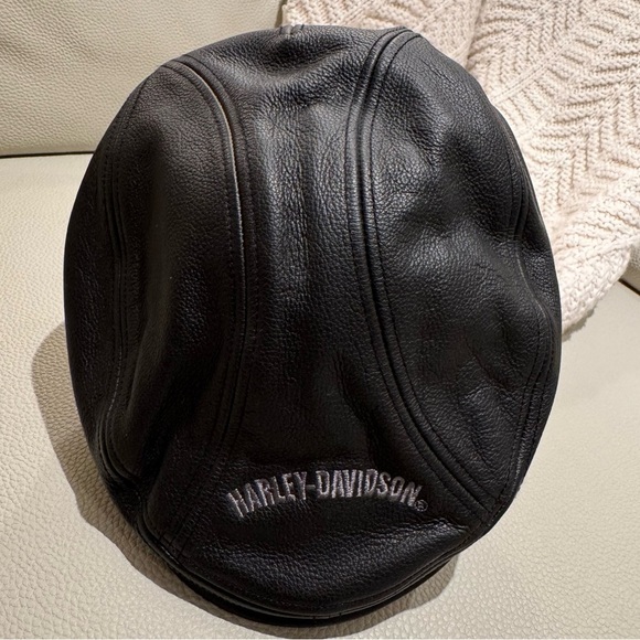 Harley-Davidson Black Leather Flat Cap Hat Large NWOT Streetwear - Picture 2 of 13